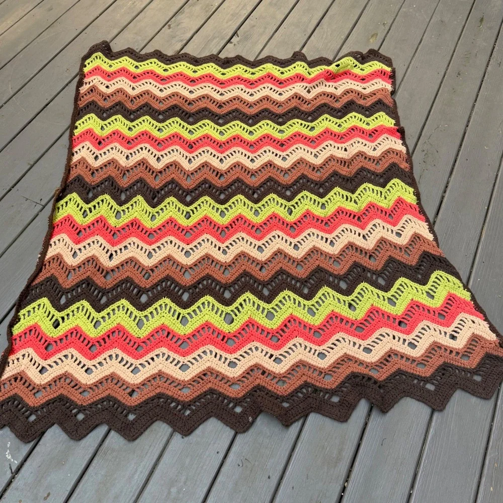 2.8.7 Handmade Crochet Chevron Ripple Afghan 69x63 Brown Green Orange Retro Boho